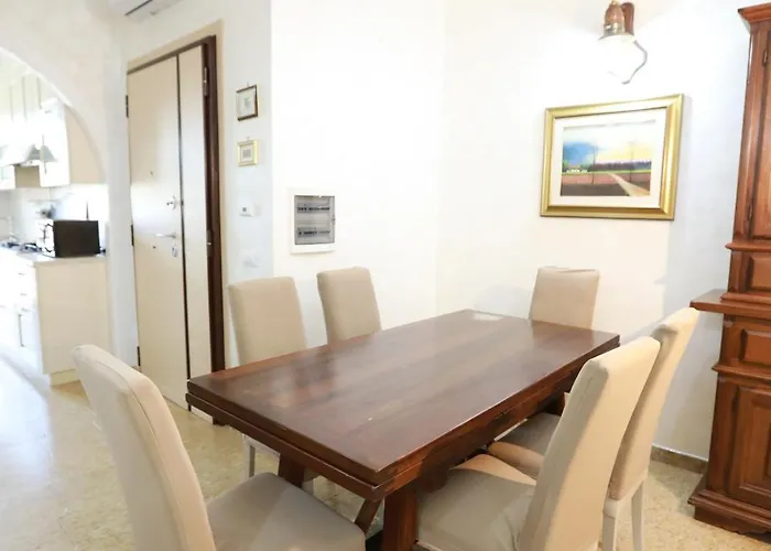 Appartement à 2 Chambres à Coucher
